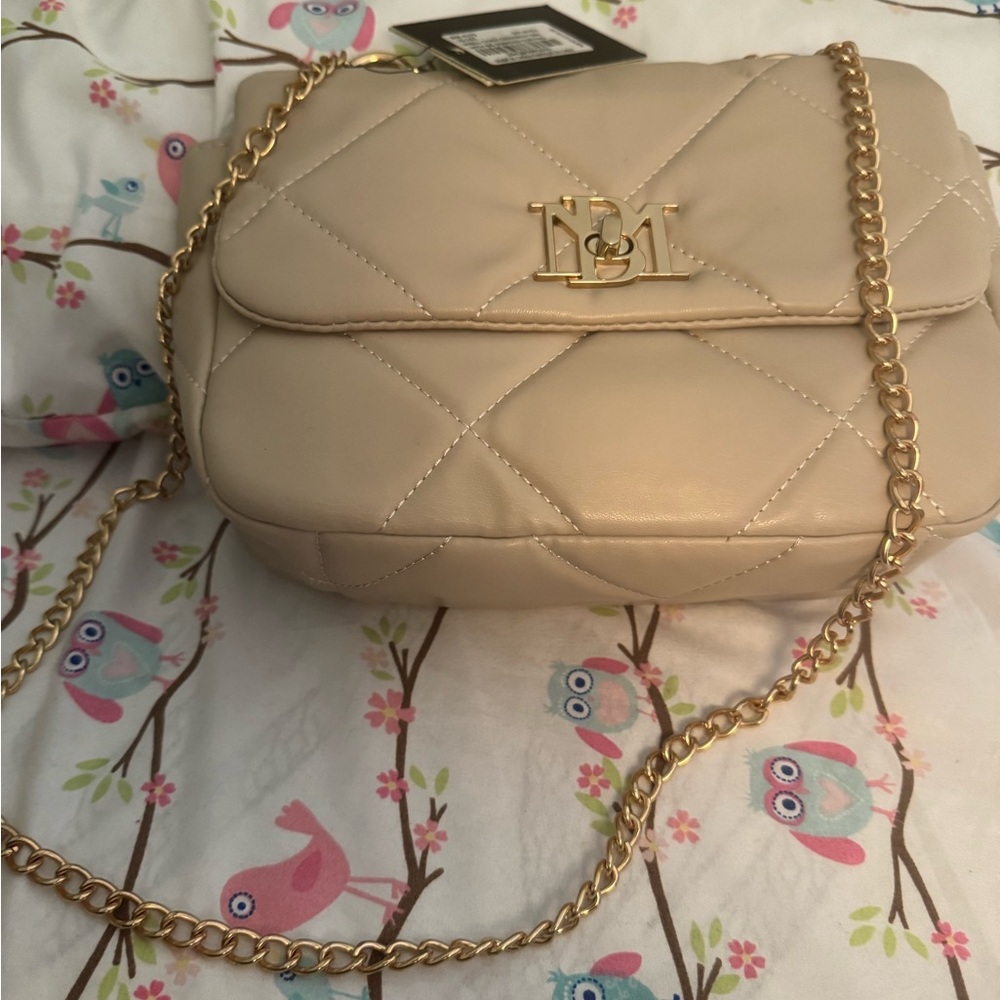 NWT Badgley Mischka Cream Quilted Chain Bag
